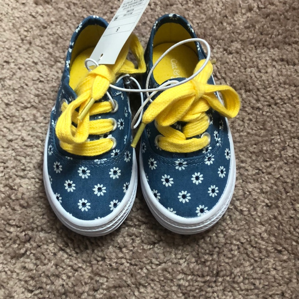Daisy Sneakers